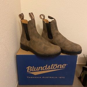 Women Blundstone # 1351 High Top Chelsea Boots Rustic Brown size US 8